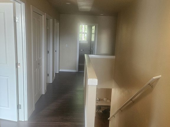 5th image of 7802 S Junett St