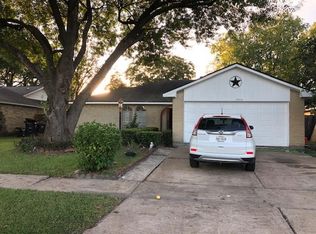 10114 King Ranch Ln, Sugar Land, TX 77498