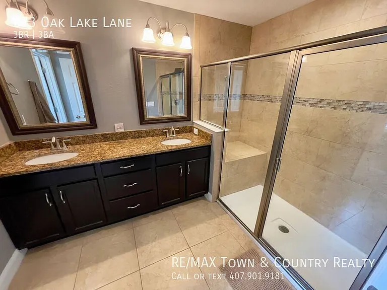 673 Oak Lake Ln — Photo 21