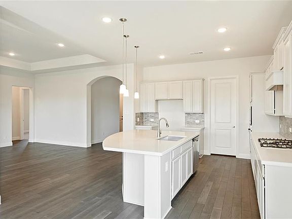 5th image of 2728 Cumberland