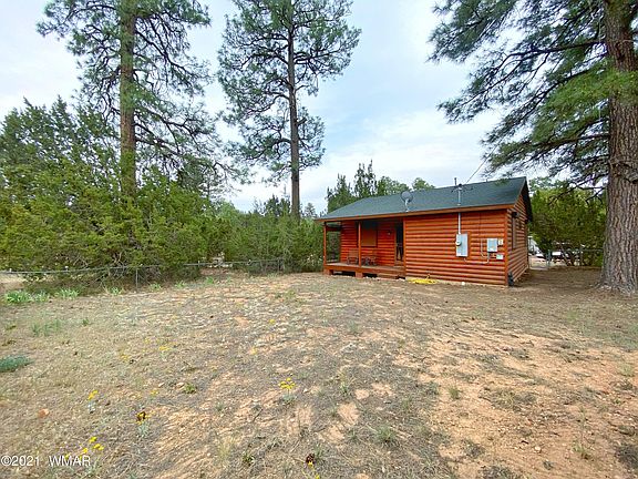 5th image of 2072 Pine Lake Dr