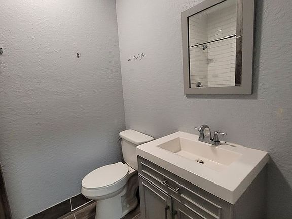 5th image of 150 North St APT 4