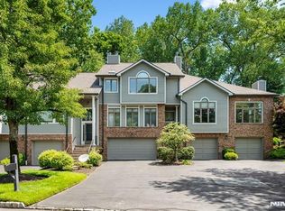74 Lakeview Dr #74, Westwood, NJ 07675