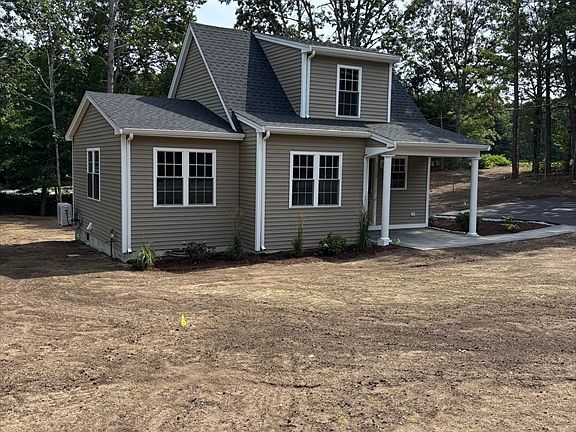 2nd image of 1110 Long Pond Rd