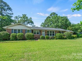 14 Hamden Cir, Cheraw, SC 29520