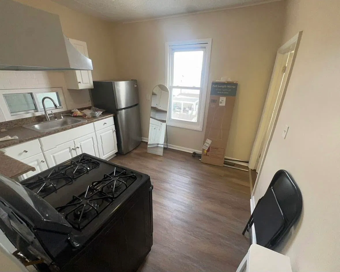 3 bed, $2,500 — Photo 4