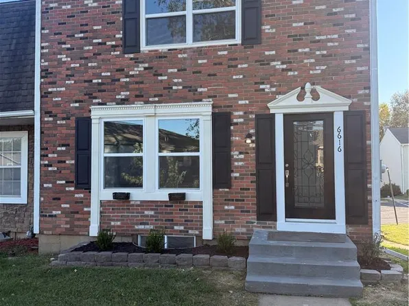 6616 E 128th St, Grandview, MO 64030