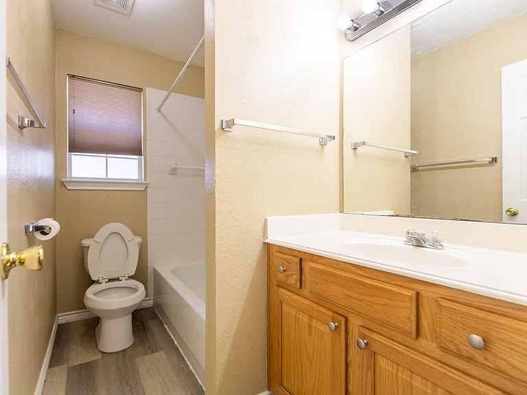 1528 Monte Carlo Blvd — Photo 21