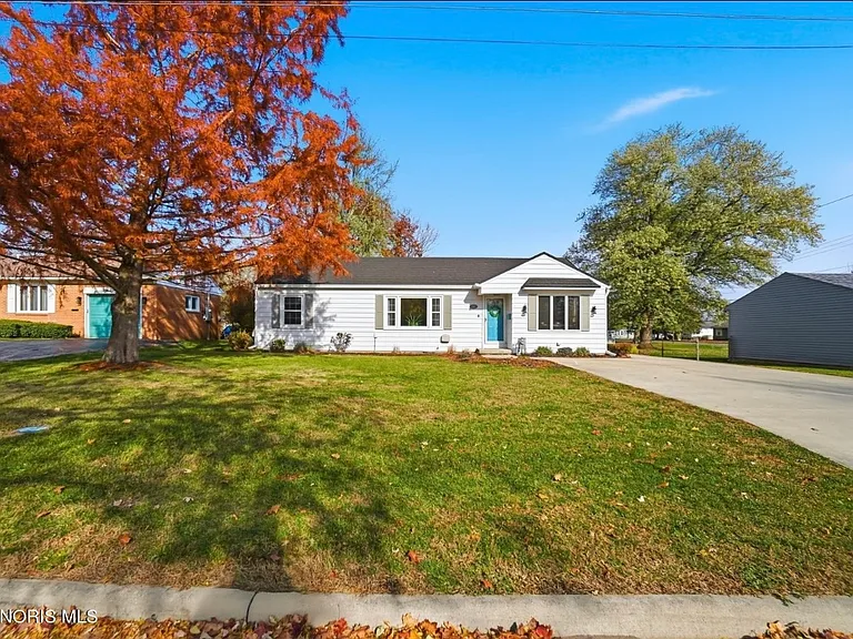 E Yates Ave — Photo 1