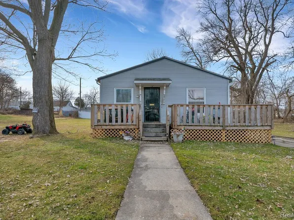 474 Bloomfield Ave, Pontiac, MI 48341