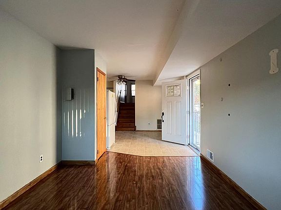 3rd image of 185 Spratt Ave Floor 2