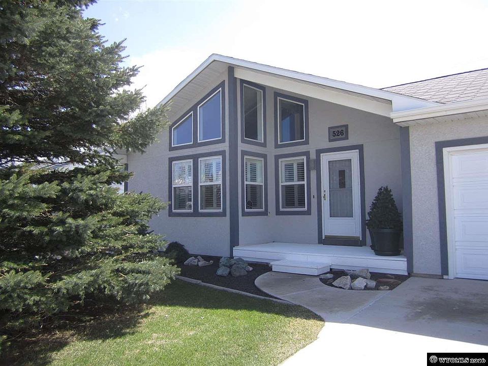 1st image of 526 Pacific Dr