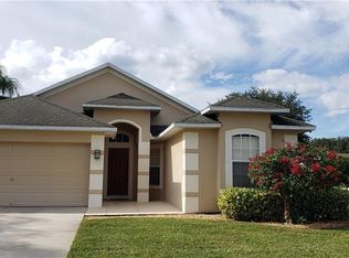 2945 Hickory Grove Dr, Valrico, FL 33596