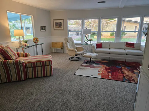 117 Cabbage Palm Ln, Naples, FL 34114