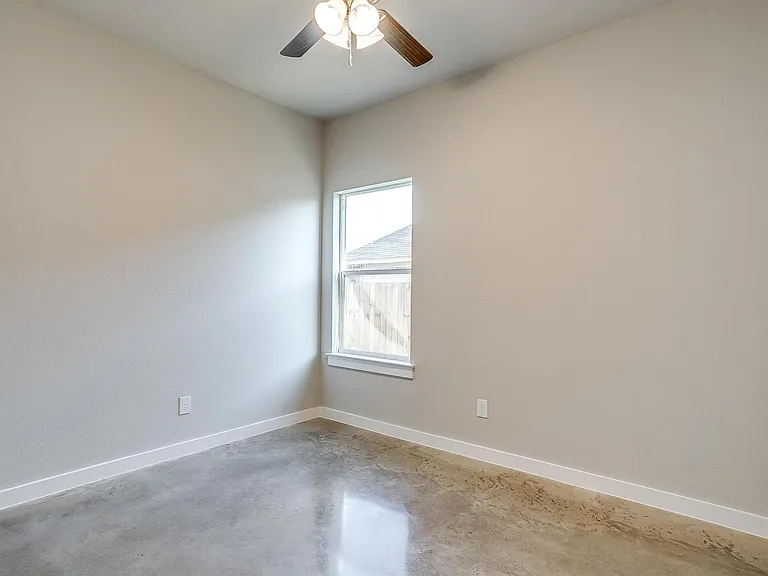609 Mesquite Dr — Photo 22