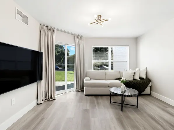 2592 Grassy Point Dr Unit 106, Lake Mary, FL 32746