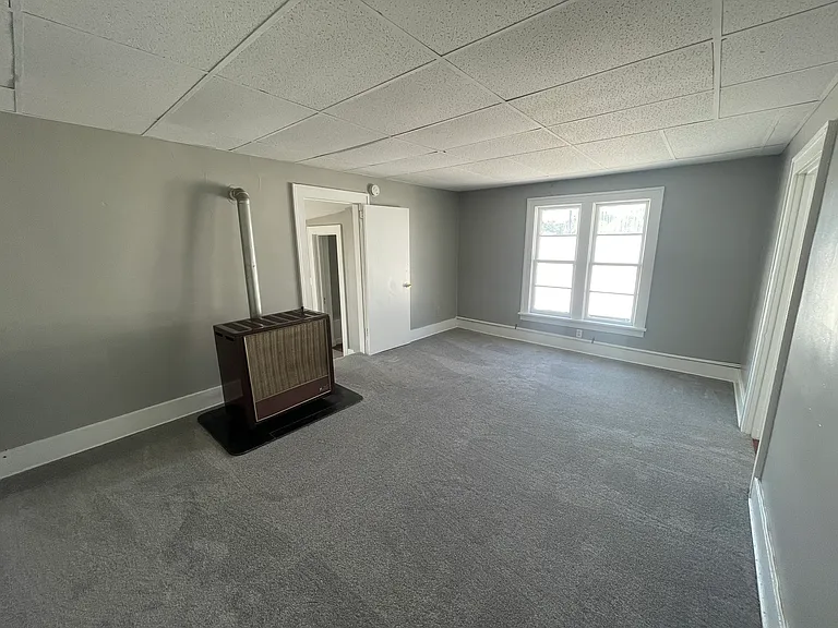 656 Leonard St NW #2B — Photo 4