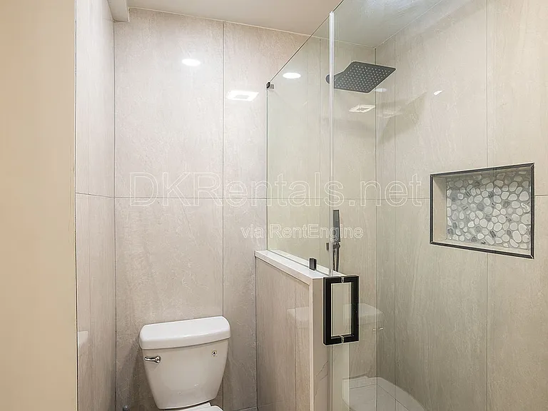 1540 Hampton Hollow Dr — Photo 33