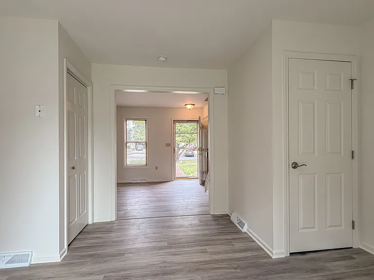 28 Pheasant Ln — Photo 13