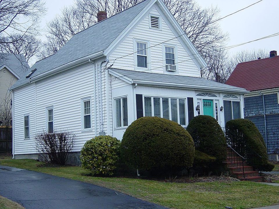 Solid NE Colonial