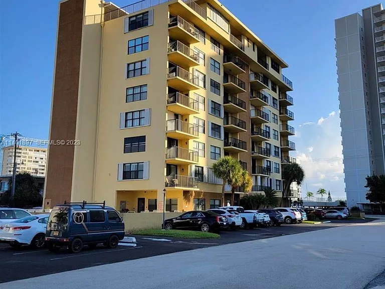 801 N Ocean Blvd #802 — Photo 22
