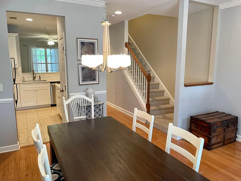 Entrance / Dining Room
