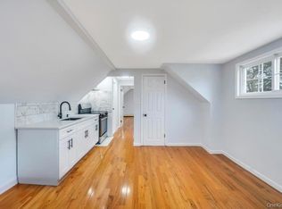 588 Cameron St, Elmont, NY 11003