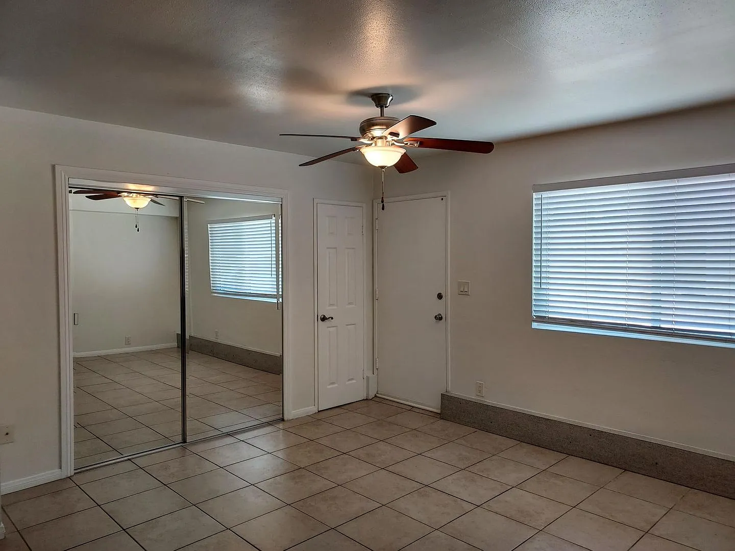 4433 Montalvo St — Photo 2