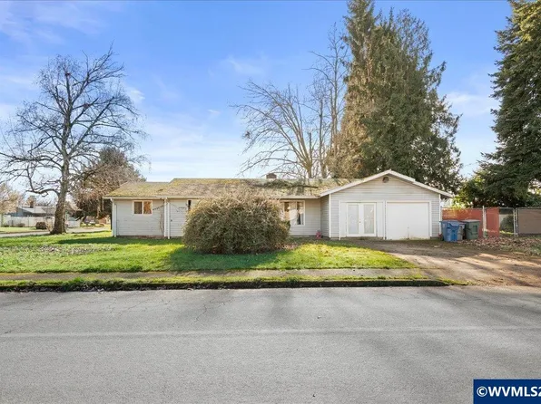 4492 Hudson Ave NE, Salem, OR 97301