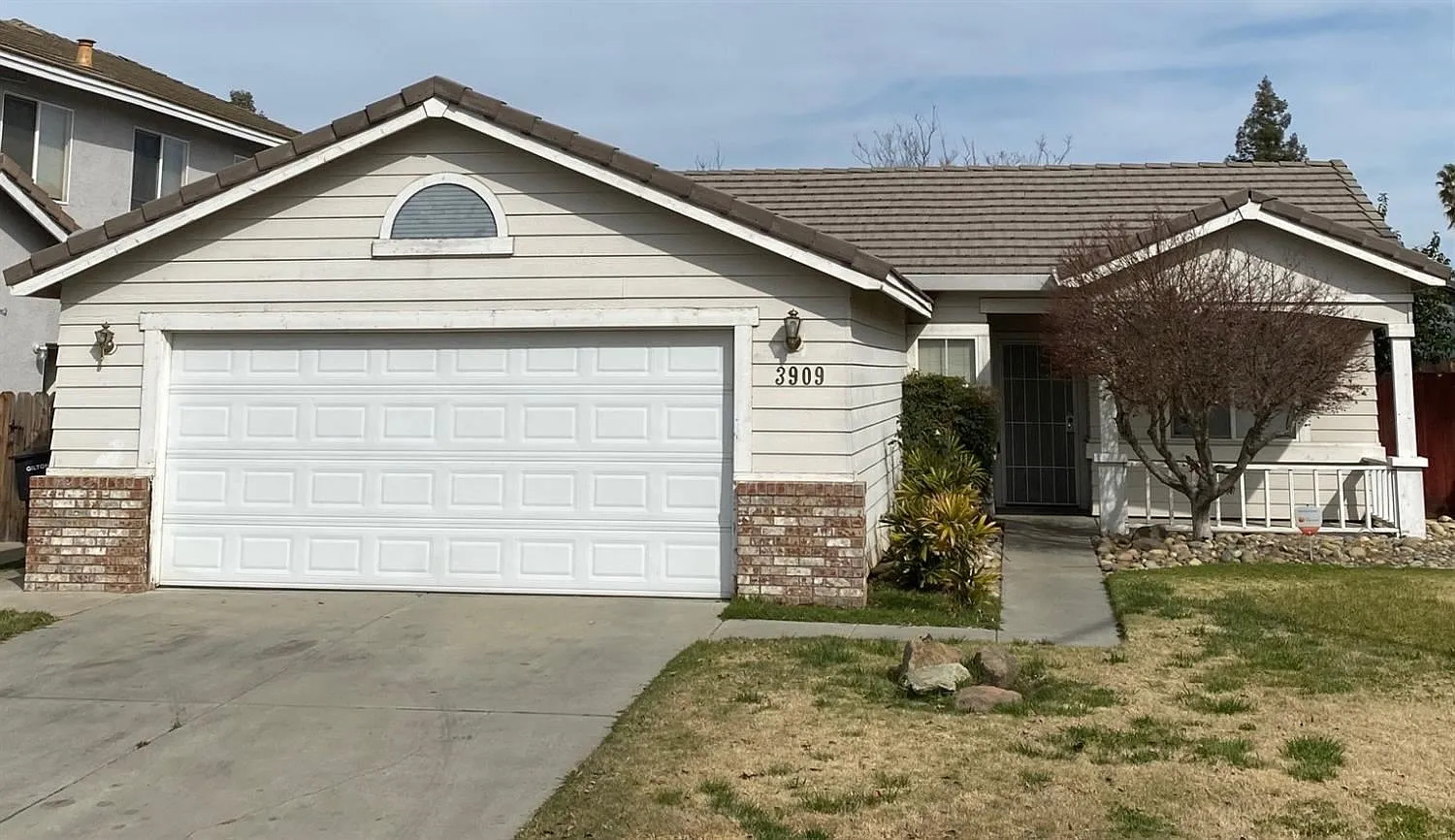 3909 Laurenburg Ave photo 1
