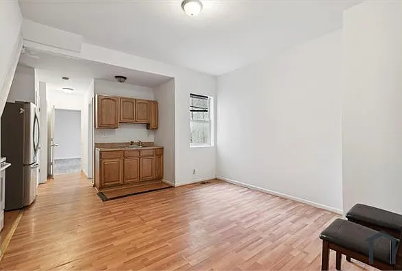 4035 Green St #1 — Photo 7