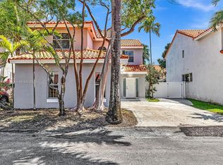 3085 N 36th Ave, Hollywood, FL 33021