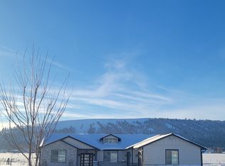 1070 N 15th Ave, Elgin, OR 97827