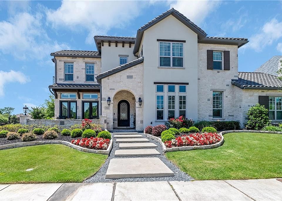 1st image of 713 Lake Carillon Ln