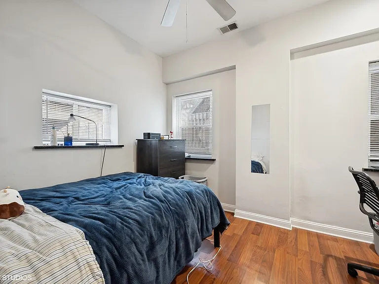 116 W Grand Ave #2 — Photo 7