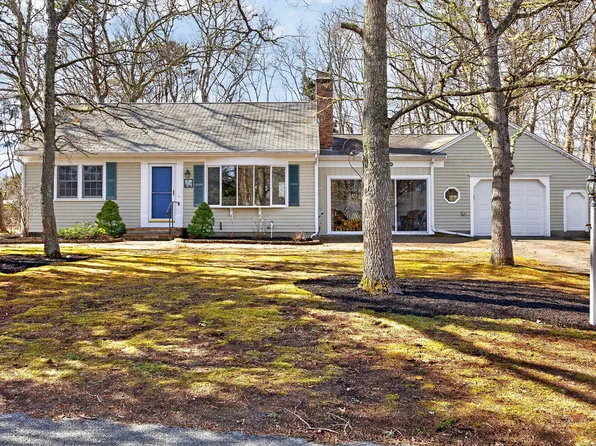 12 Inkberry Lane, Harwich, MA 02645