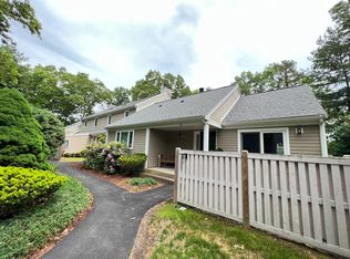 92 Fifer Ln, Lexington, MA 02420