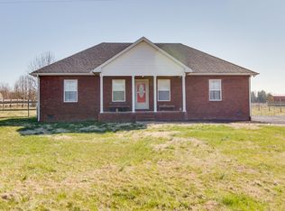894 Mount Vernon Rd, Bethpage, TN 37022