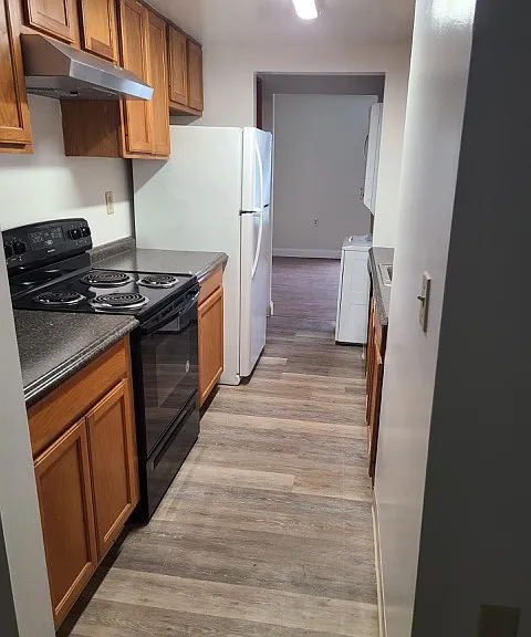 40 Bigelow Dr — Photo 2