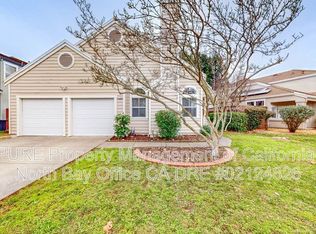 1715 Zinfandel Dr, Petaluma, CA 94954