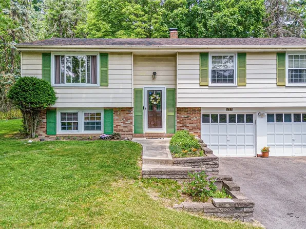 287 Alamo Dr, Pittsburgh, PA 15241