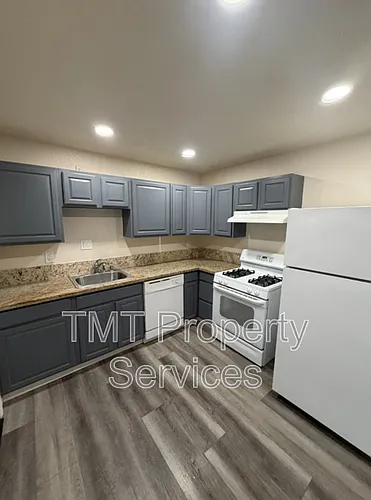 1200 Wayland Ave Photo 1