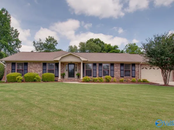 919 Cassandra Ave SE, Huntsville, AL 35802