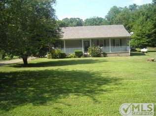 27 Thompson Hollow Rd, Taft, TN 38488