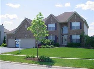 1748 Kings Gate Ln, Crystal Lake, IL 60014