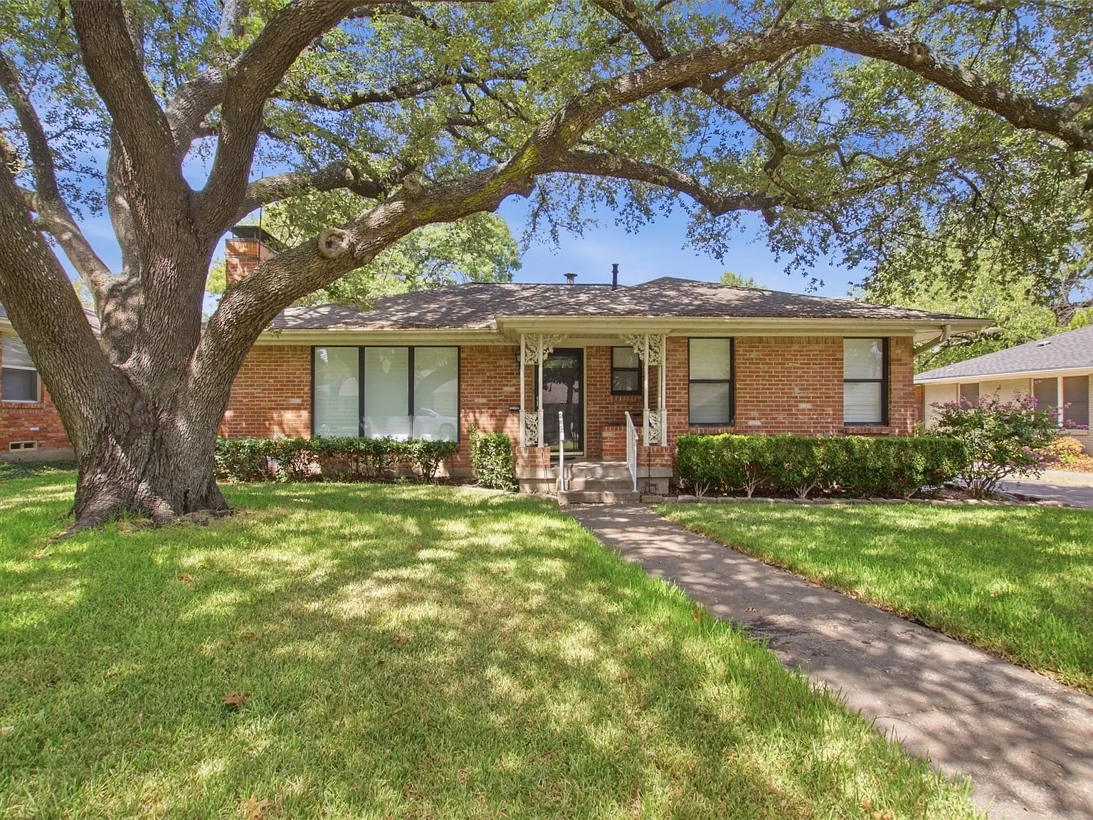 2 bed, 2.0 bath, 1373 sqft, $3,500 — Photo 4