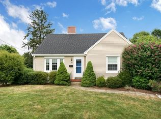 32 Maple St, Kingston, MA 02364