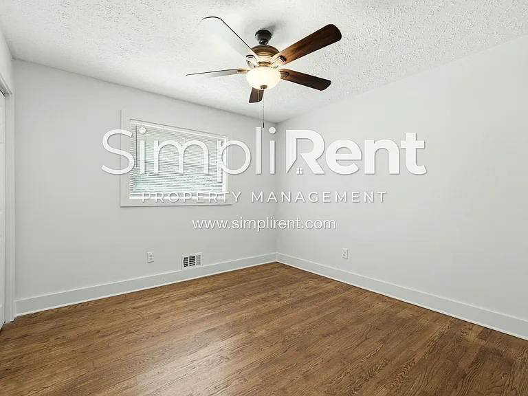 3685 Glen Falls Dr — Photo 12