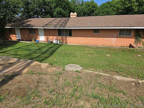 2nd image of 502 Granite St