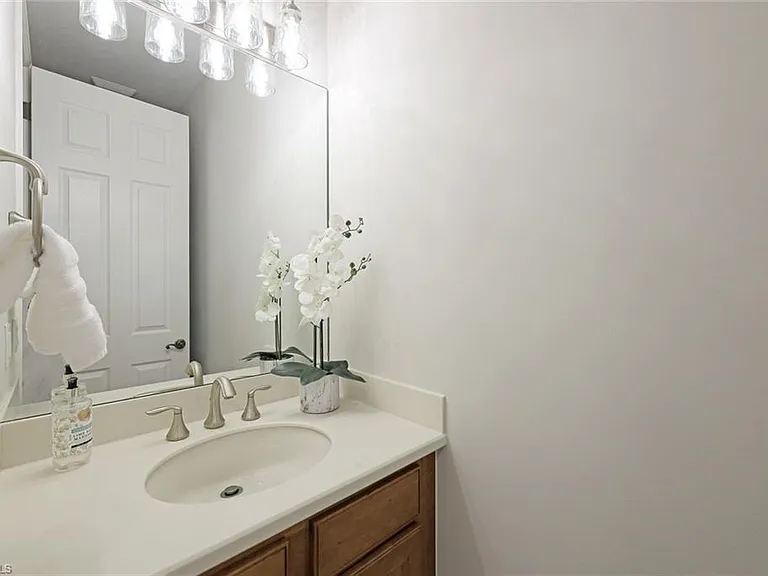 1423 Santiago Cir #1702 — Photo 13